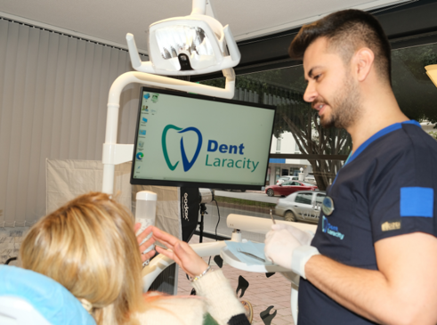 Slider image (2) Dent Laracity